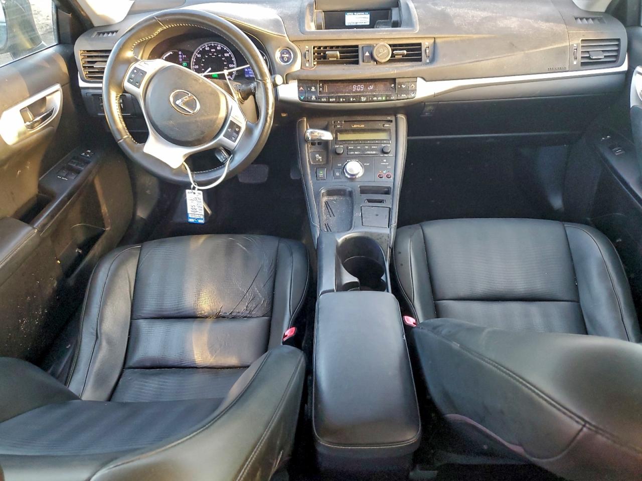 2012 LEXUS CT 200 photo 8