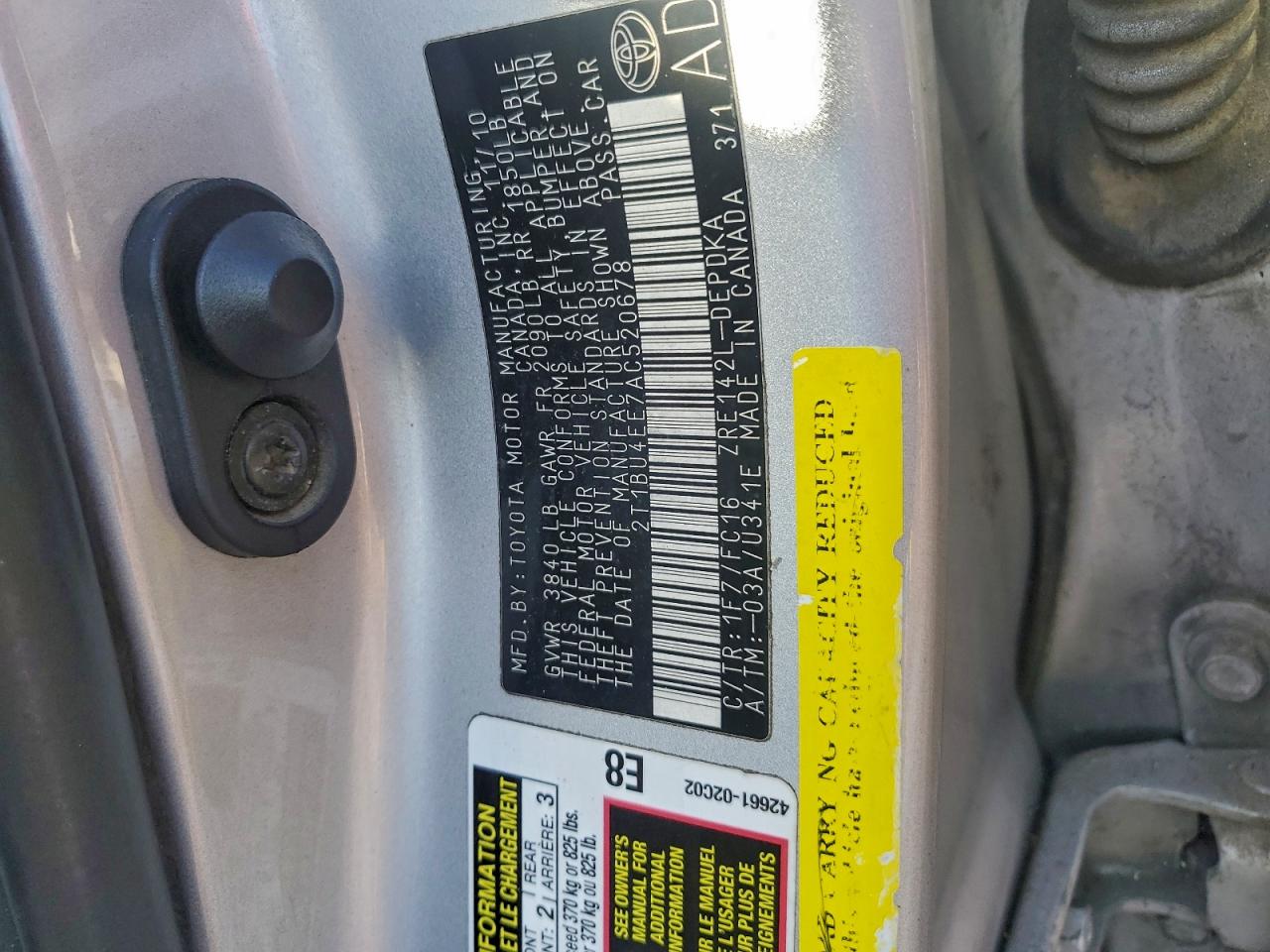 2010 TOYOTA COROLLA BASE photo 34