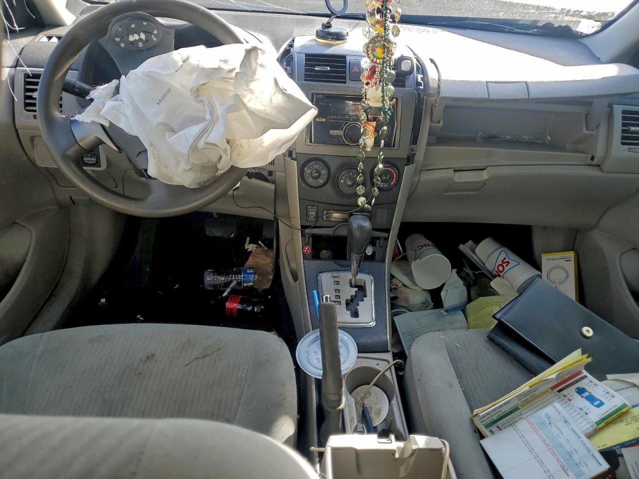 2010 TOYOTA COROLLA BASE photo 22