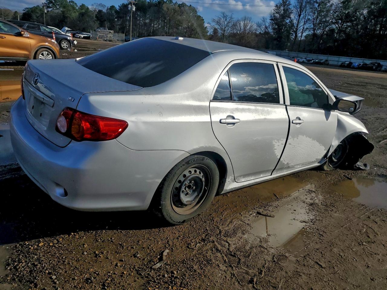 2010 TOYOTA COROLLA BASE photo 7
