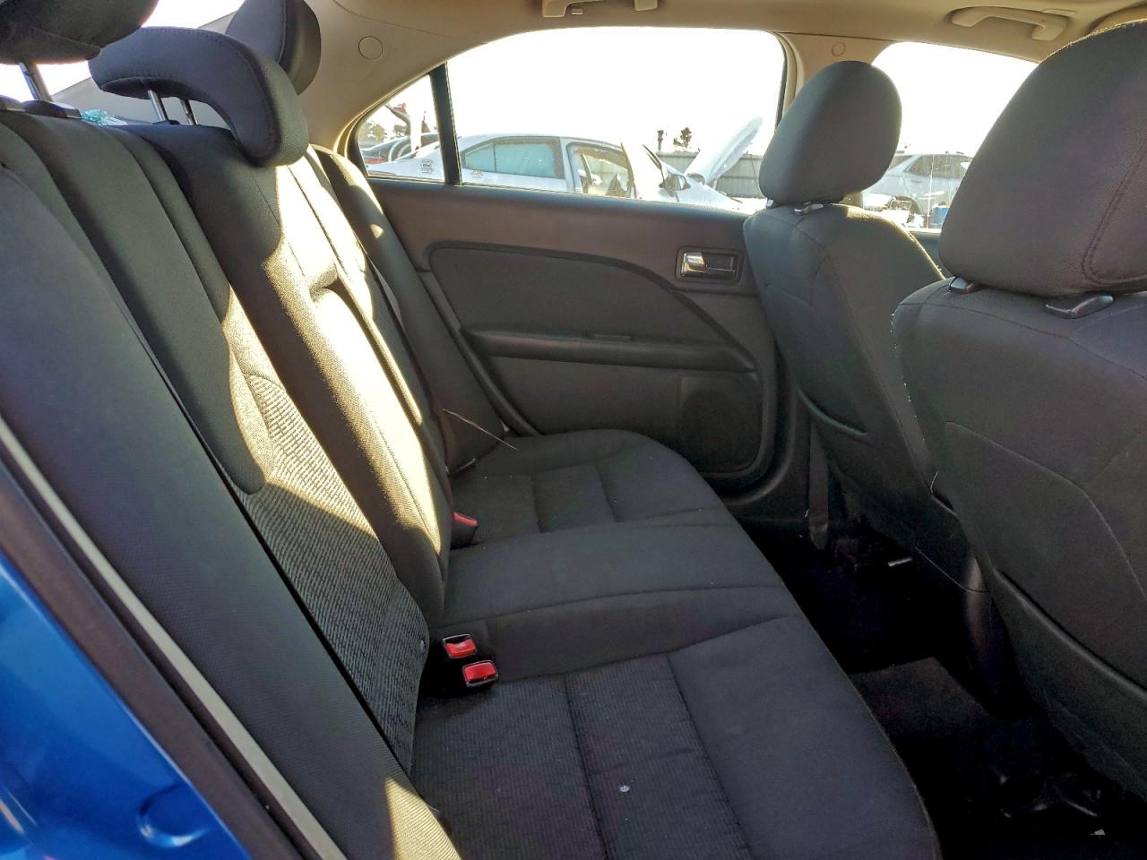 2011 FORD FUSION SE photo 19