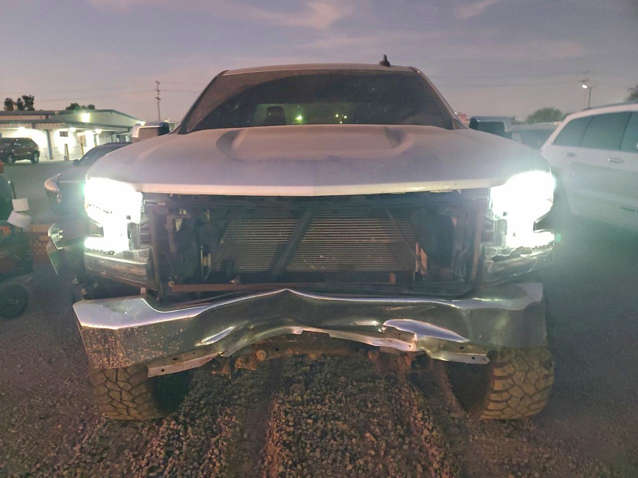 2019 CHEVROLET SILVERADO K1500 LT photo 5