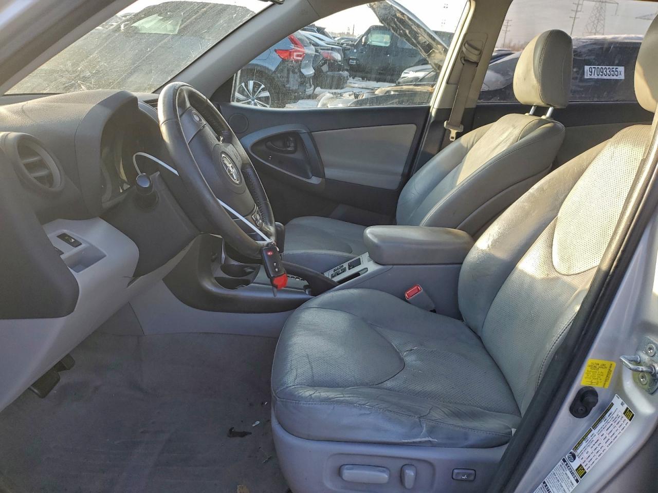 2012 TOYOTA RAV4 LIMITED photo 13