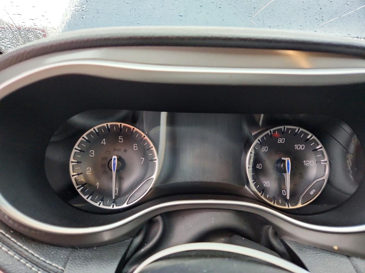 2025 CHRYSLER PACIFICA SELECT photo 9