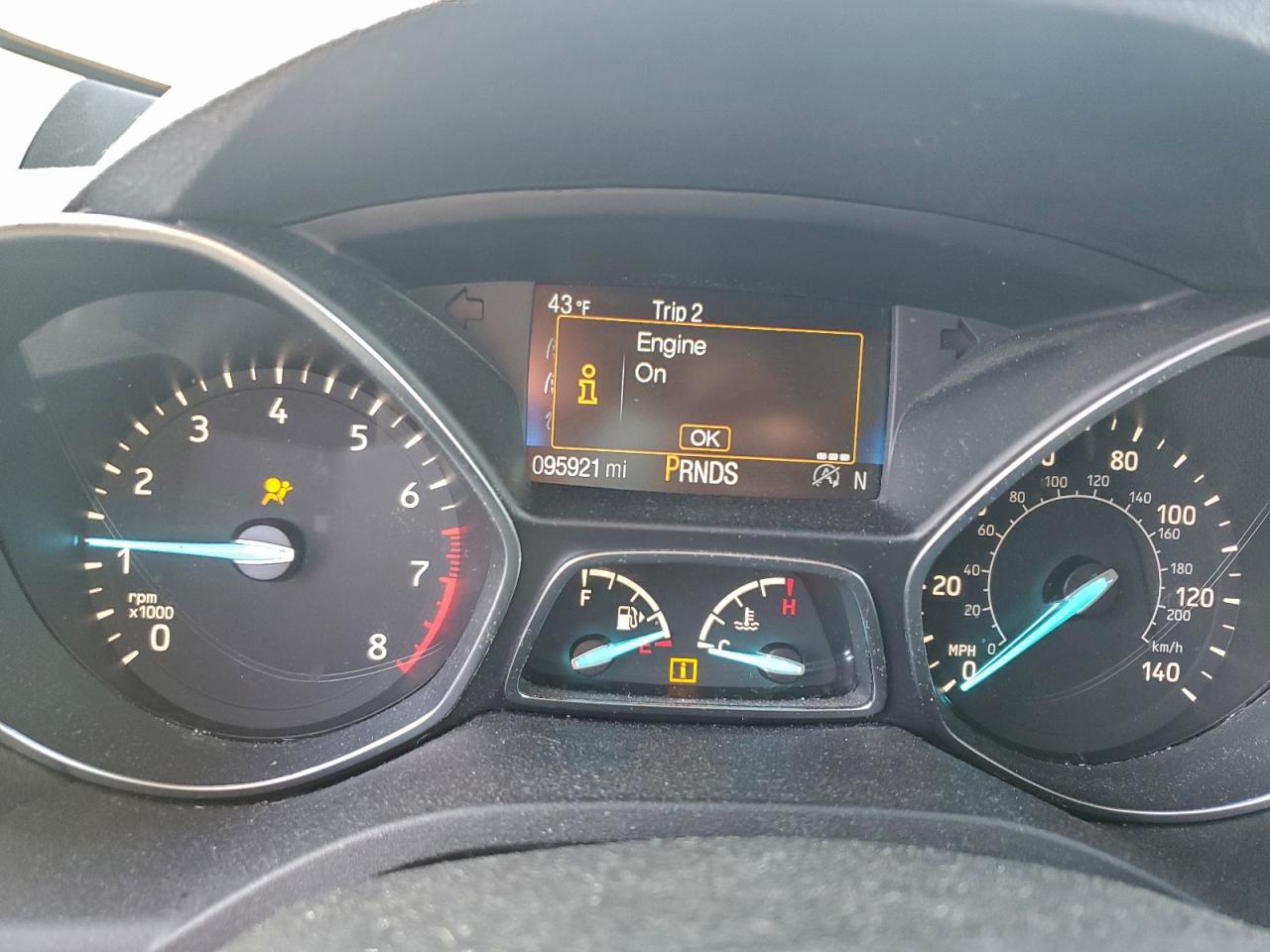 2017 FORD ESCAPE SE photo 25