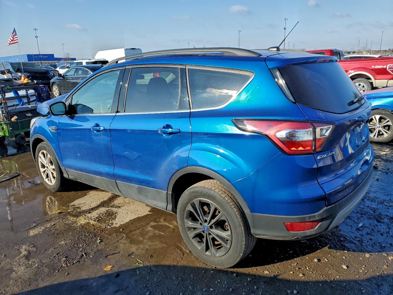 2017 FORD ESCAPE SE photo 4