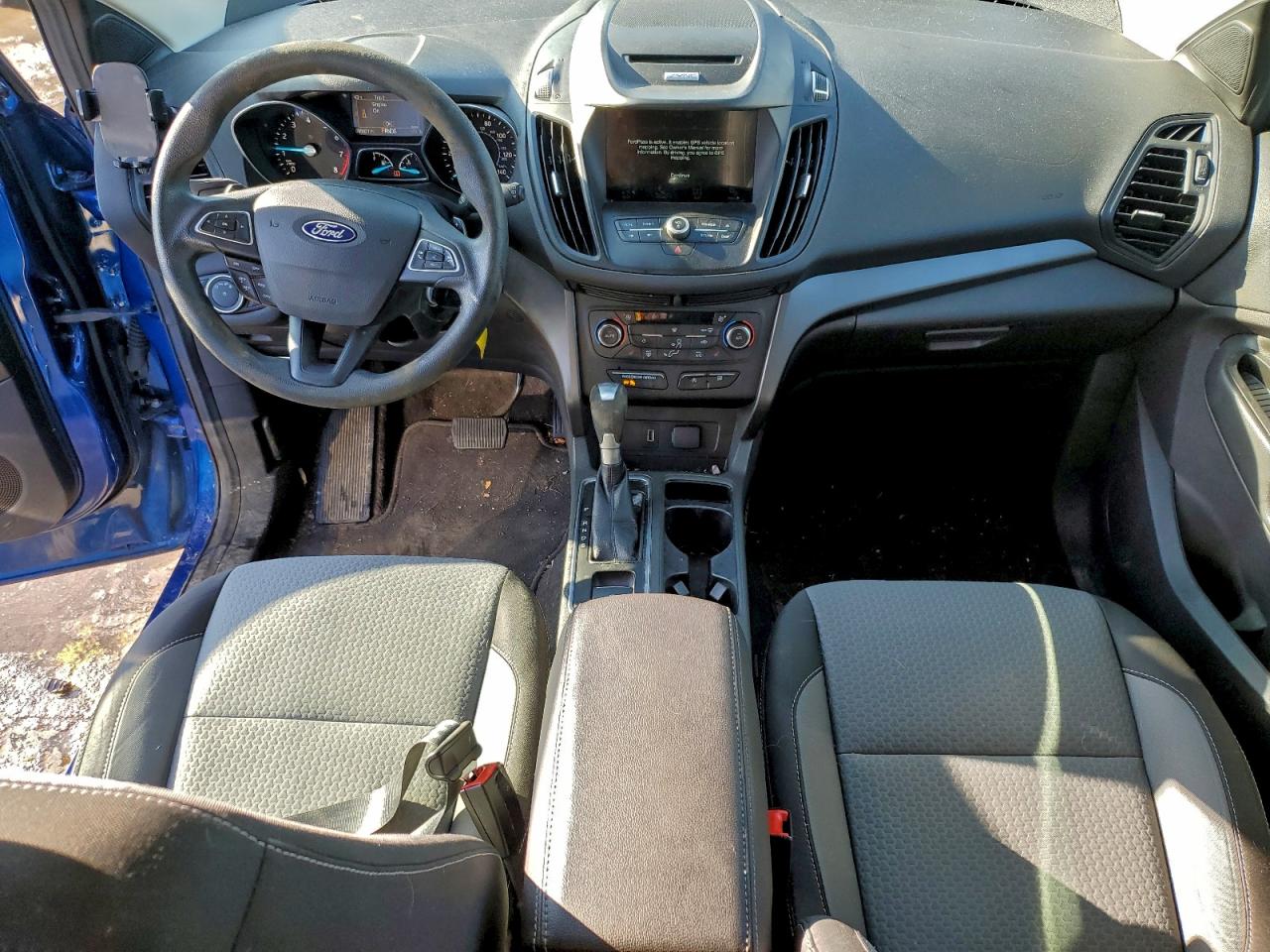 2017 FORD ESCAPE SE photo 22