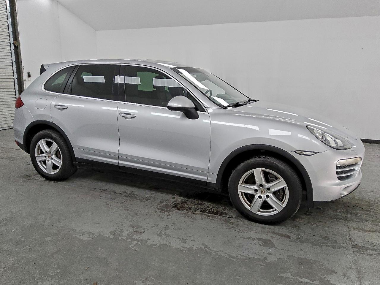 2013 PORSCHE CAYENNE photo 7