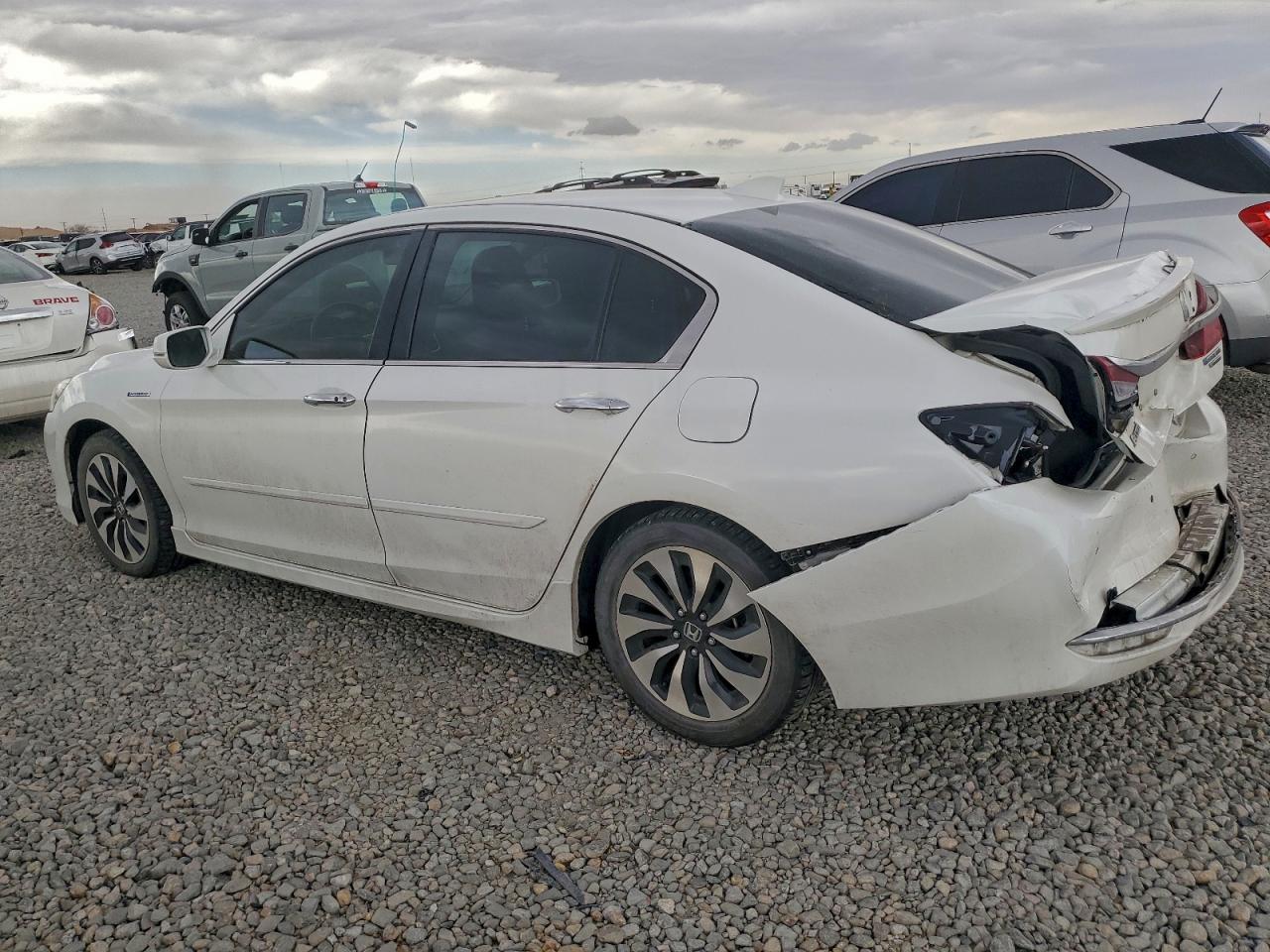 2017 HONDA ACCORD TOURING HYBRID photo 4