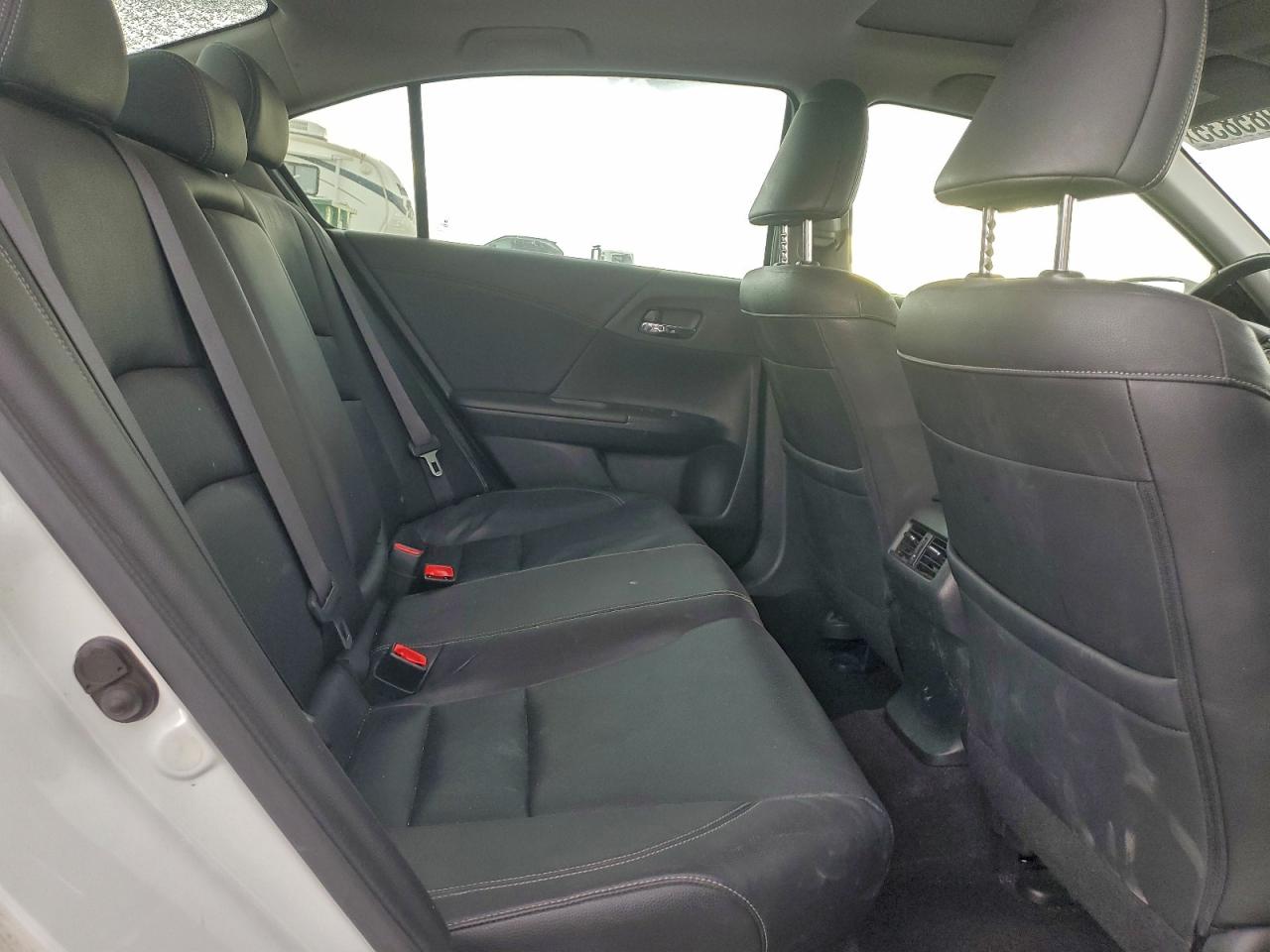 2017 HONDA ACCORD TOURING HYBRID photo 28