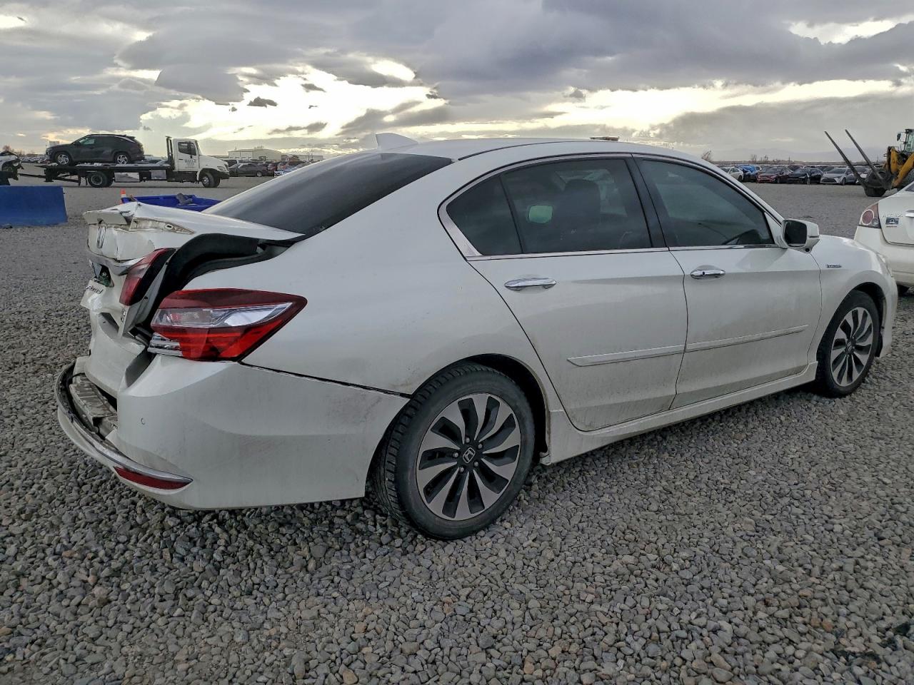 2017 HONDA ACCORD TOURING HYBRID photo 7