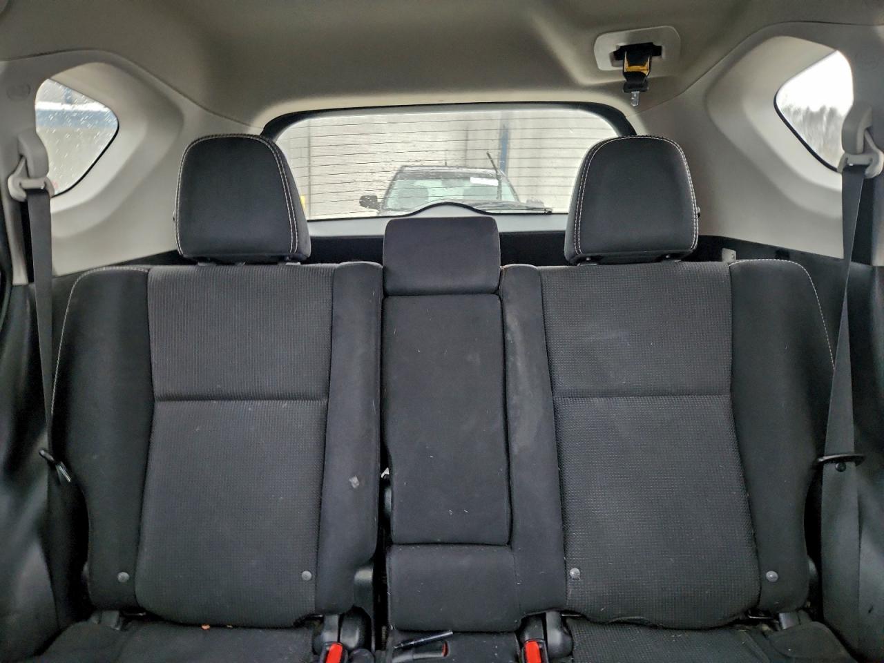 2017 TOYOTA RAV4 XLE photo 10
