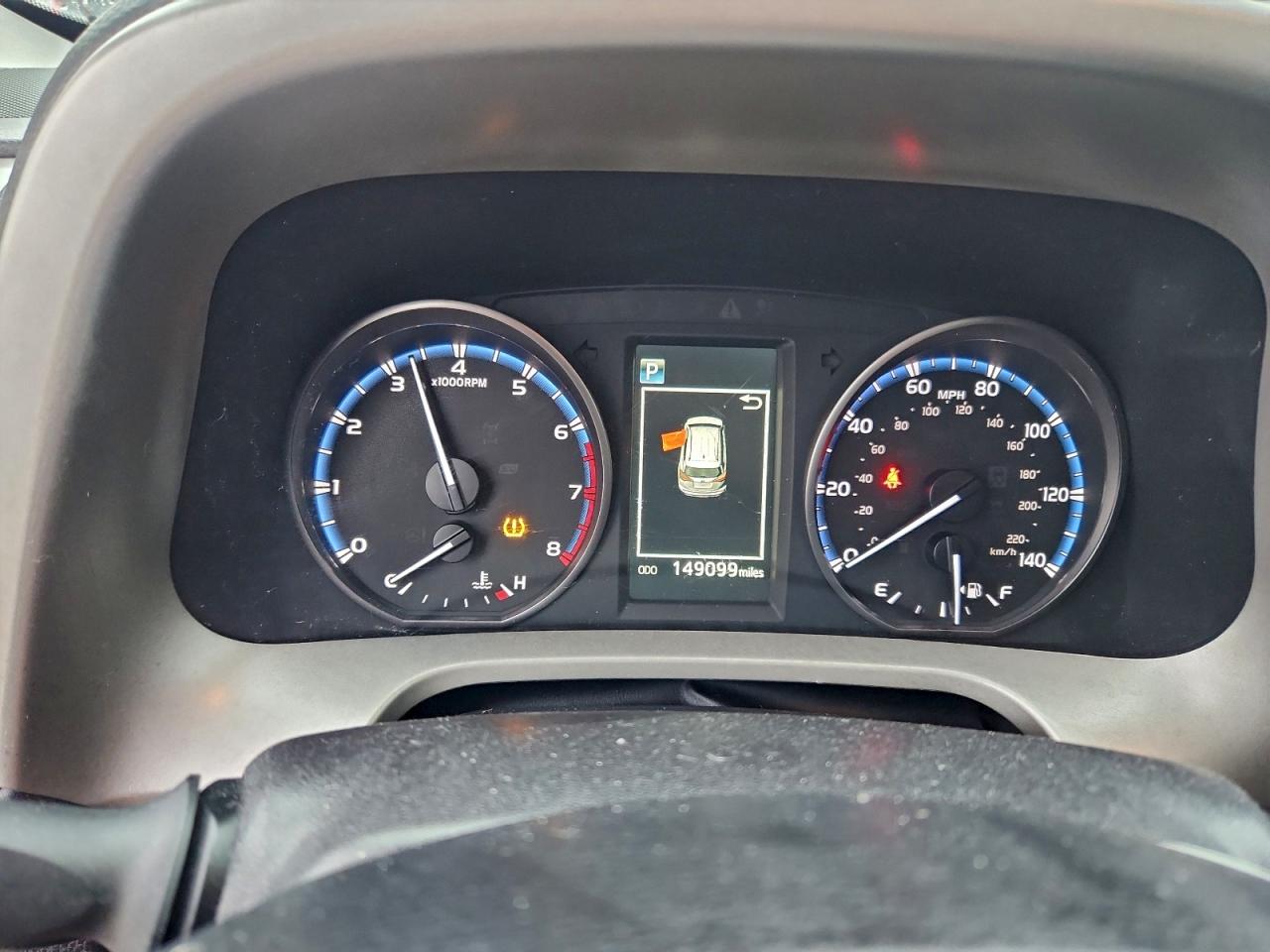 2017 TOYOTA RAV4 XLE photo 9