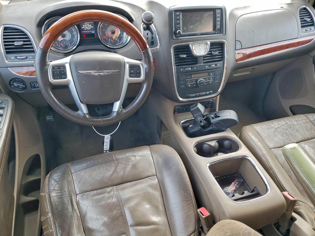2013 CHRYSLER TOWN & COUNTRY LIMITED photo 22