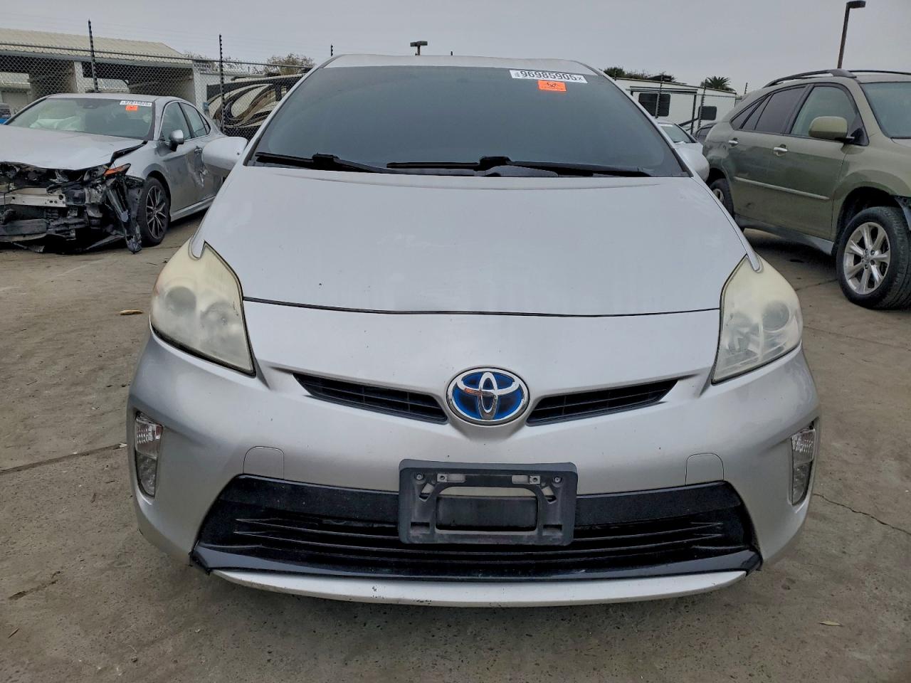 2013 TOYOTA PRIUS photo 9
