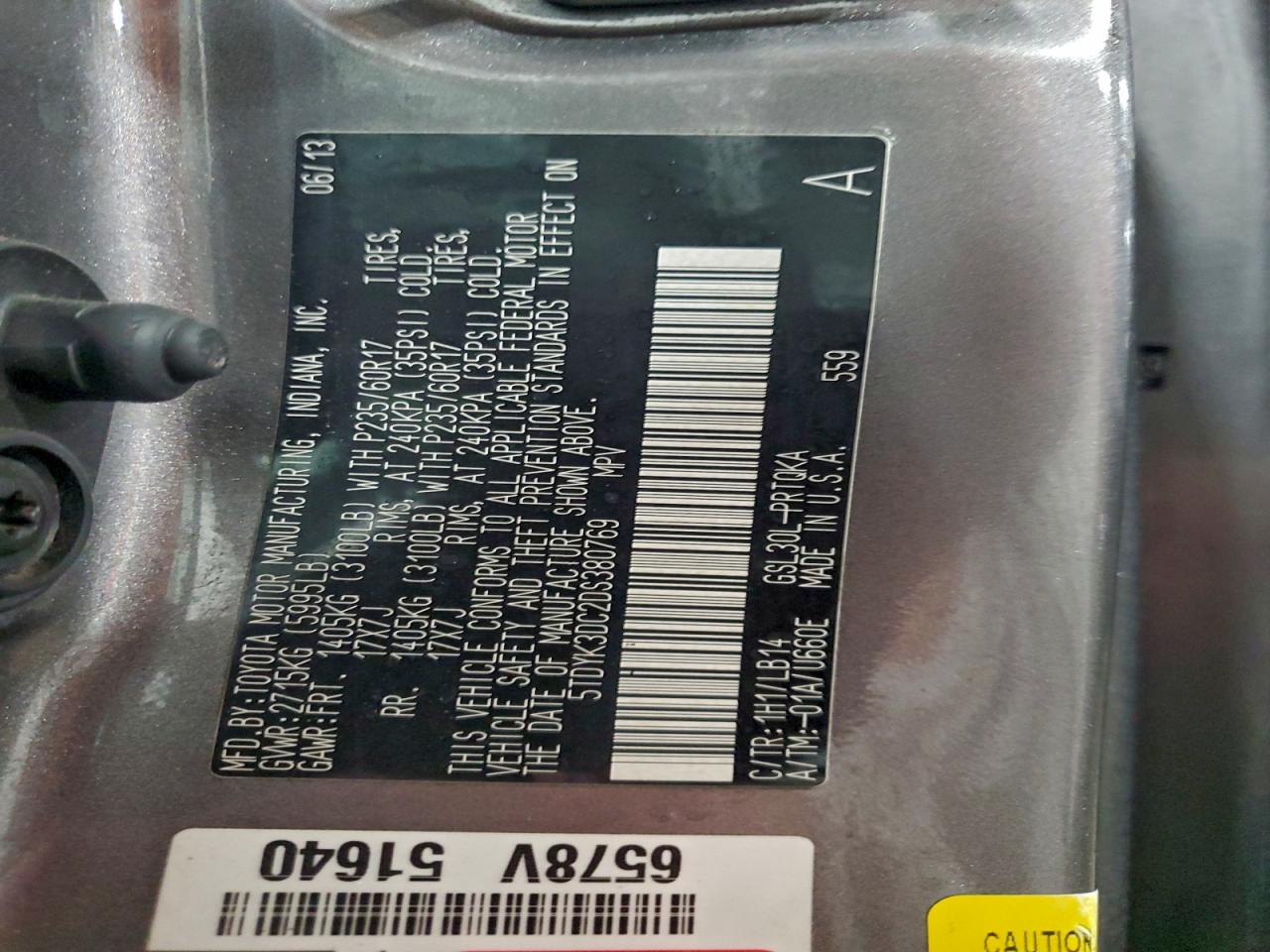 2013 TOYOTA SIENNA XLE photo 14