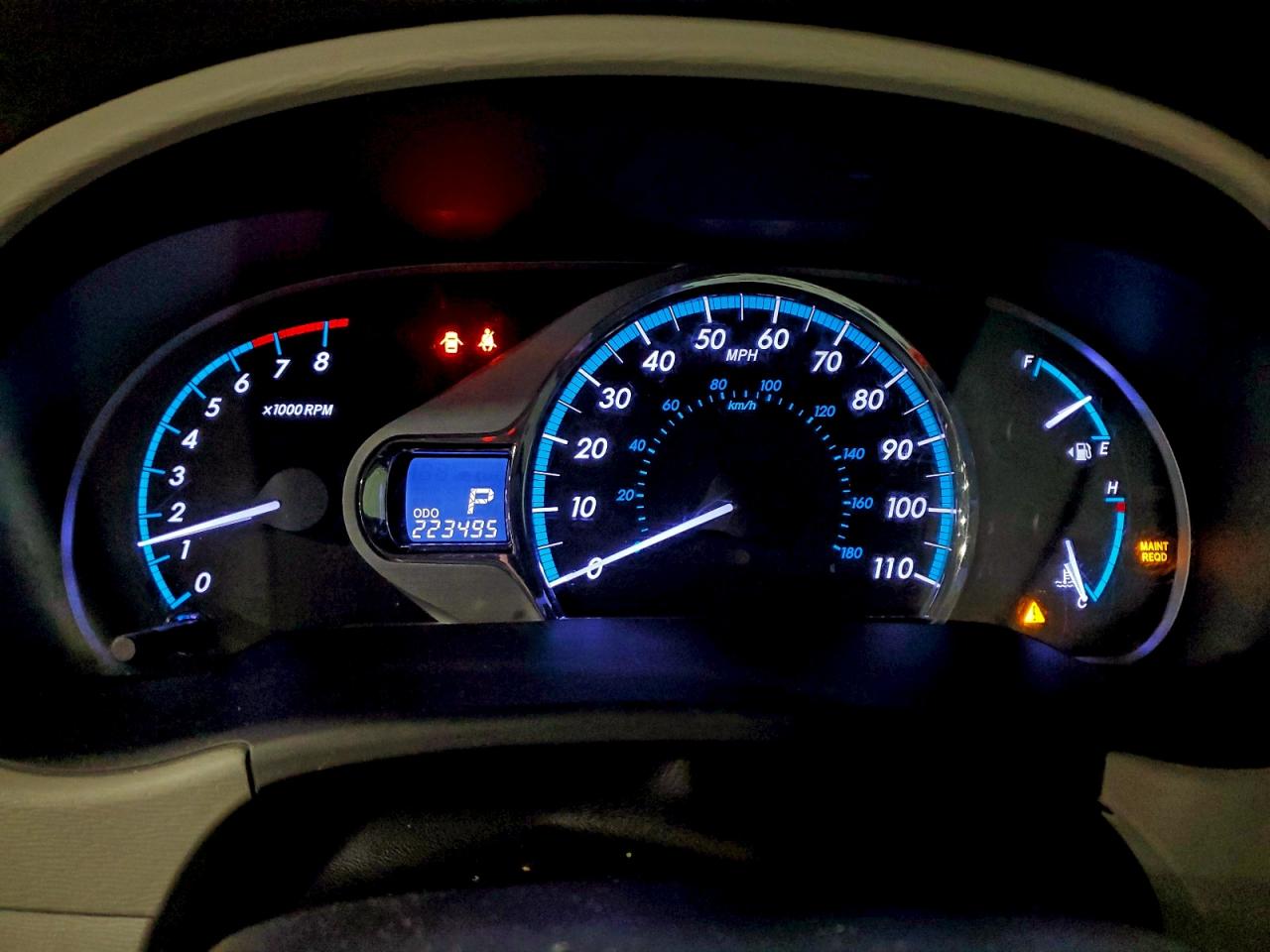 2013 TOYOTA SIENNA XLE photo 9