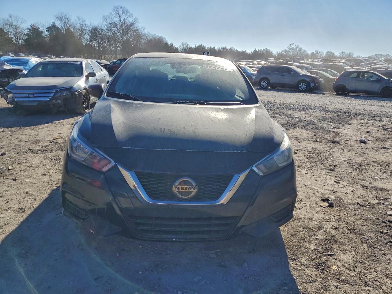 2021 NISSAN VERSA SV photo 9