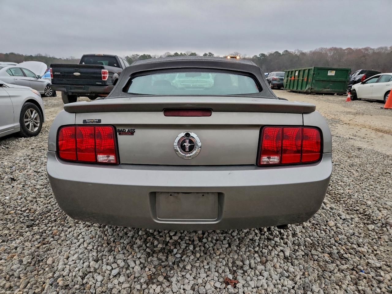 2008 FORD MUSTANG photo 6
