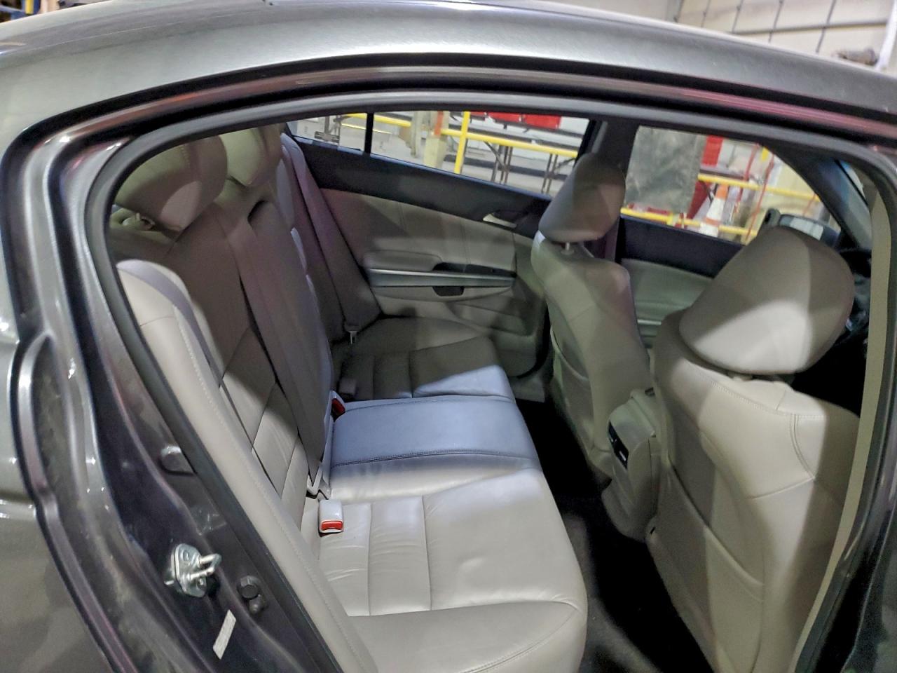 2010 HONDA ACCORD EXL photo 10
