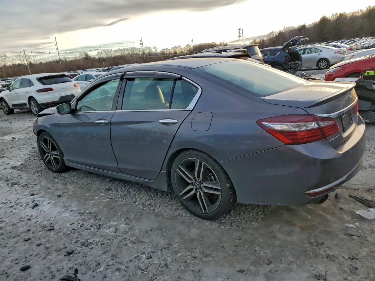 2016 HONDA ACCORD SPORT photo 3