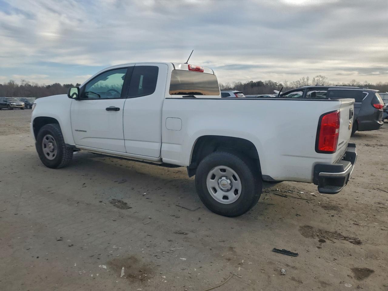 2020 CHEVROLET COLORADO photo 3