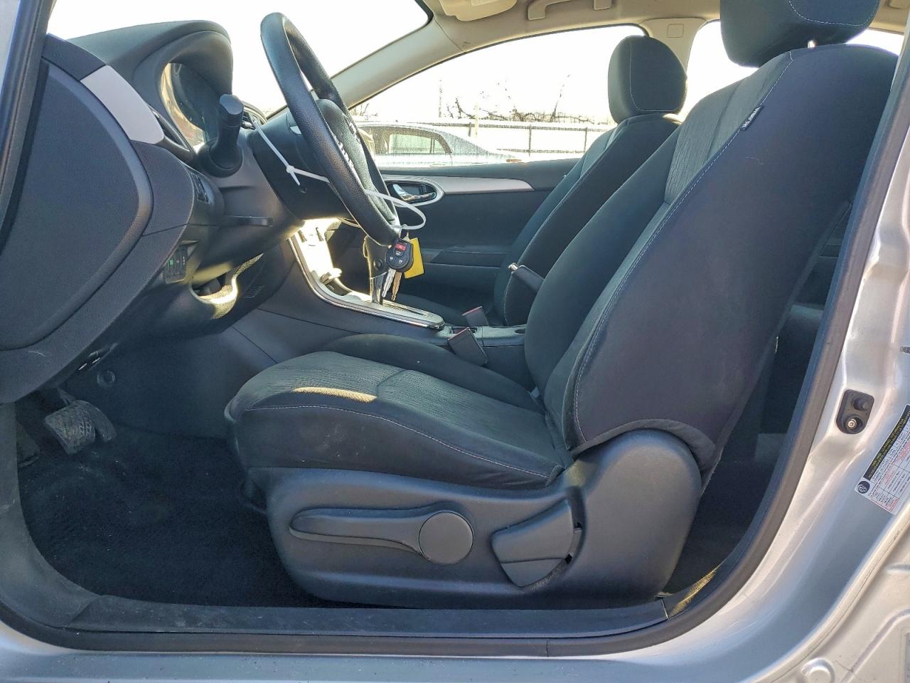 2014 NISSAN SENTRA S photo 7