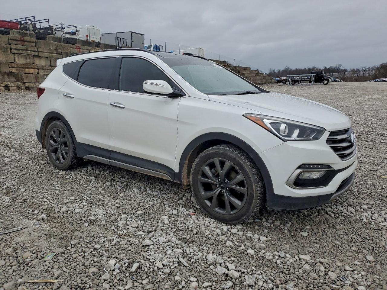 2017 HYUNDAI SANTA FE SPORT photo 10