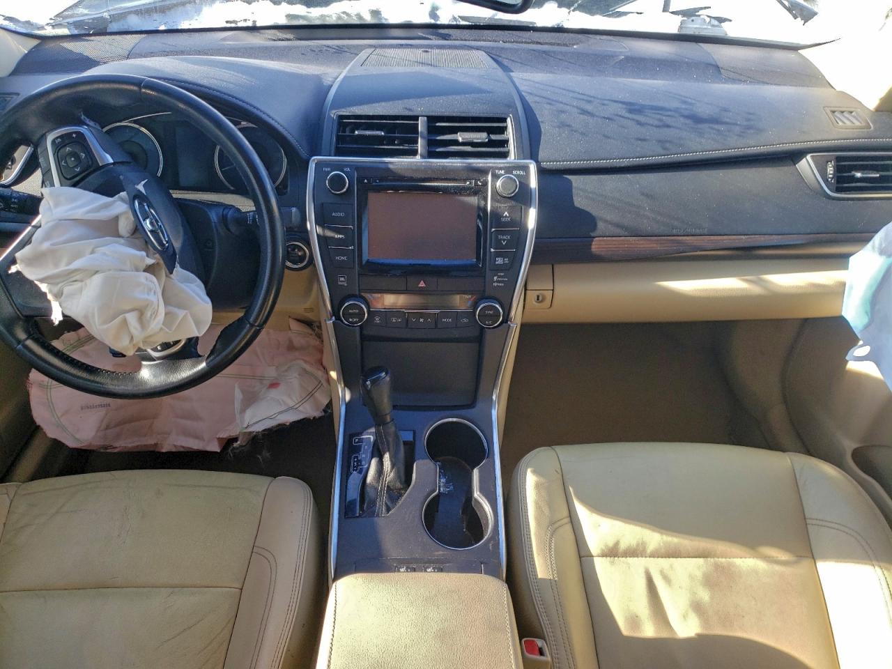 2015 TOYOTA CAMRY XSE photo 29