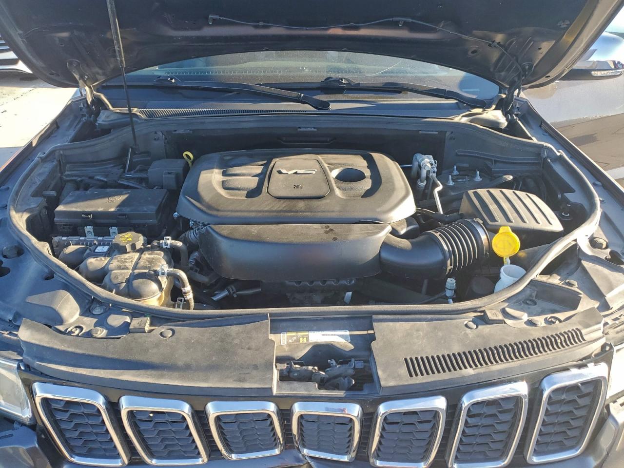 2018 JEEP GRAND CHEROKEE LIMITED photo 12