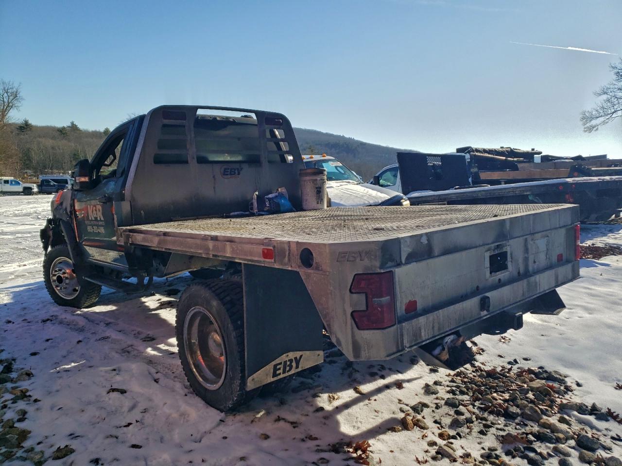 2024 FORD F550 FLATBED TRUCK photo 2