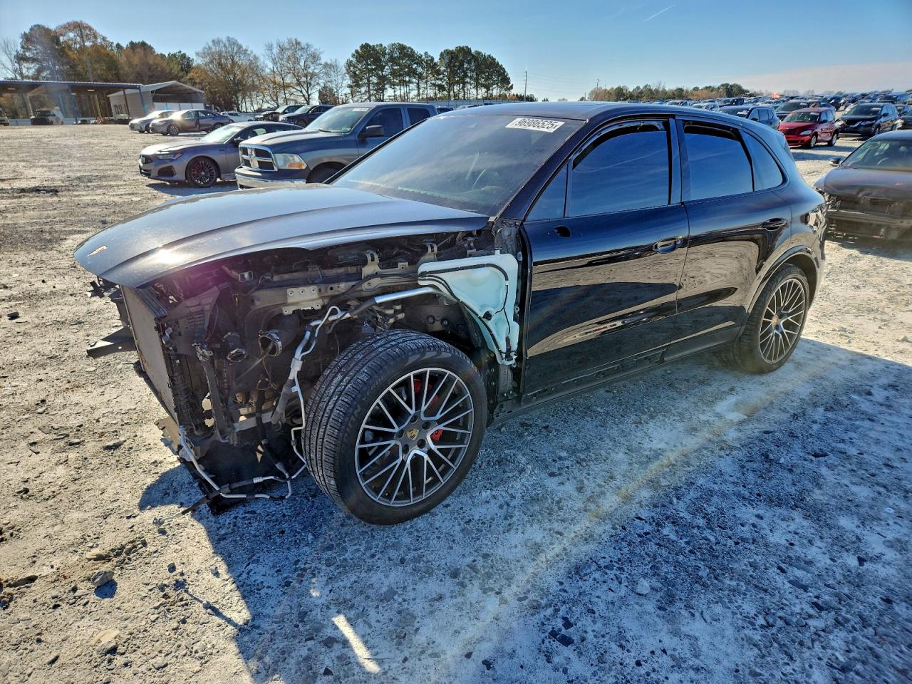 2020 PORSCHE CAYENNE