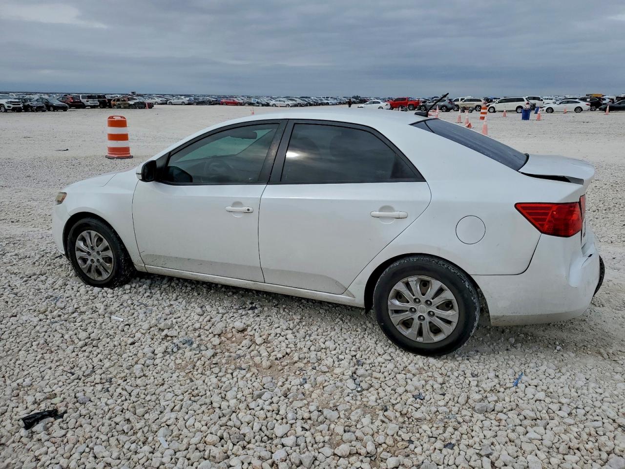 2013 KIA FORTE EX photo 2