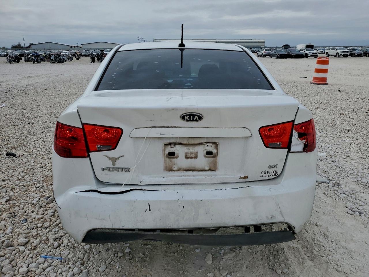 2013 KIA FORTE EX photo 6