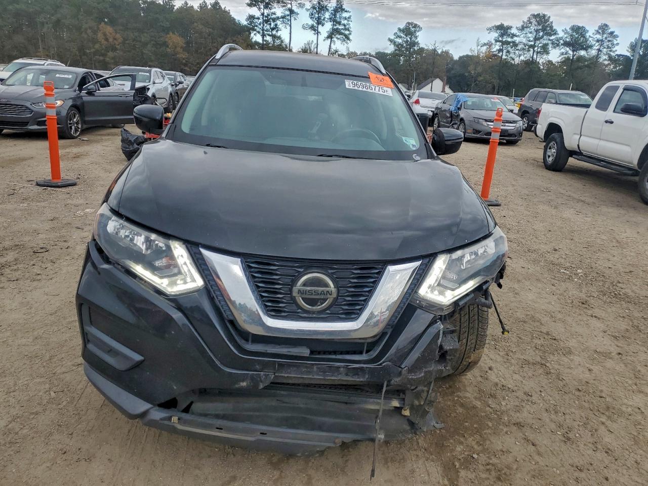 2018 NISSAN ROGUE S photo 9