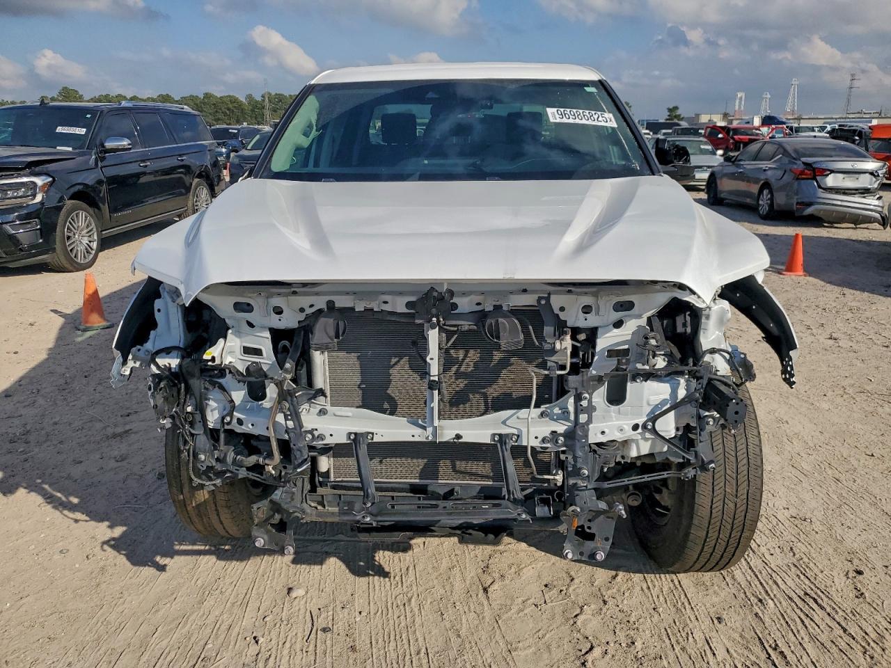 2024 TOYOTA TUNDRA CREWMAX SR photo 9