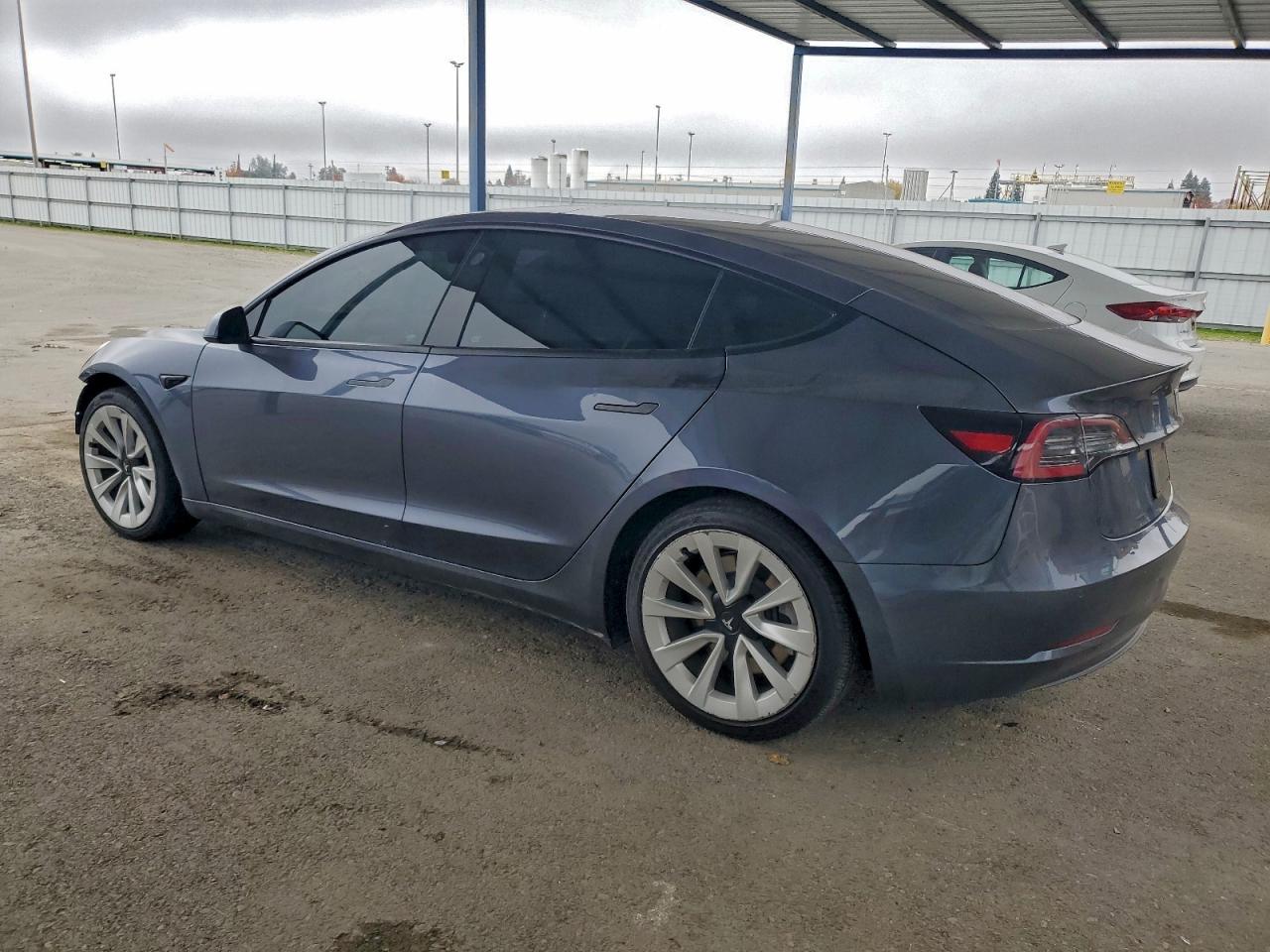 2022 TESLA MODEL 3 photo 3