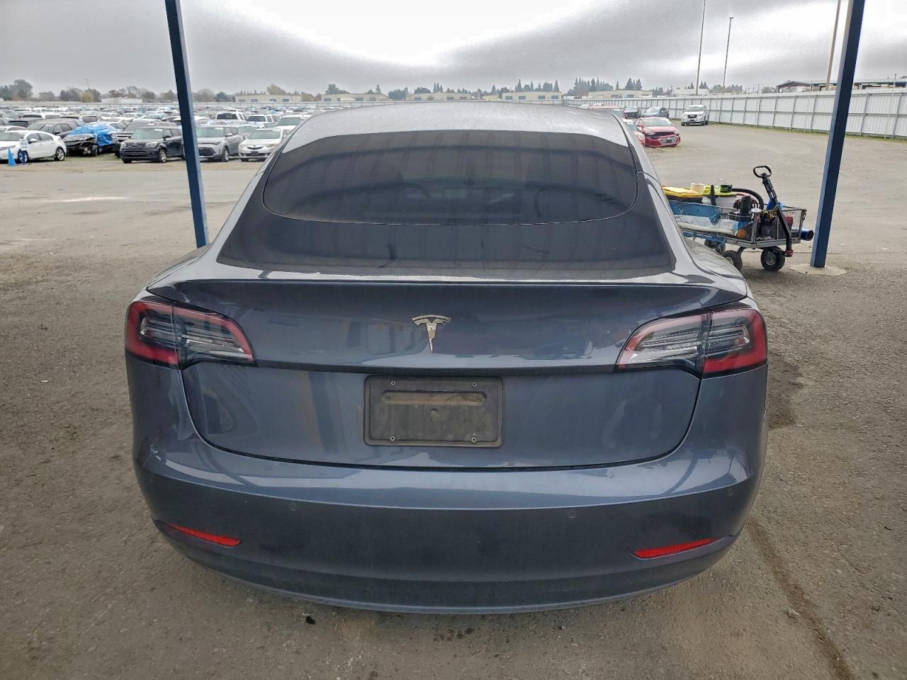 2022 TESLA MODEL 3 photo 11