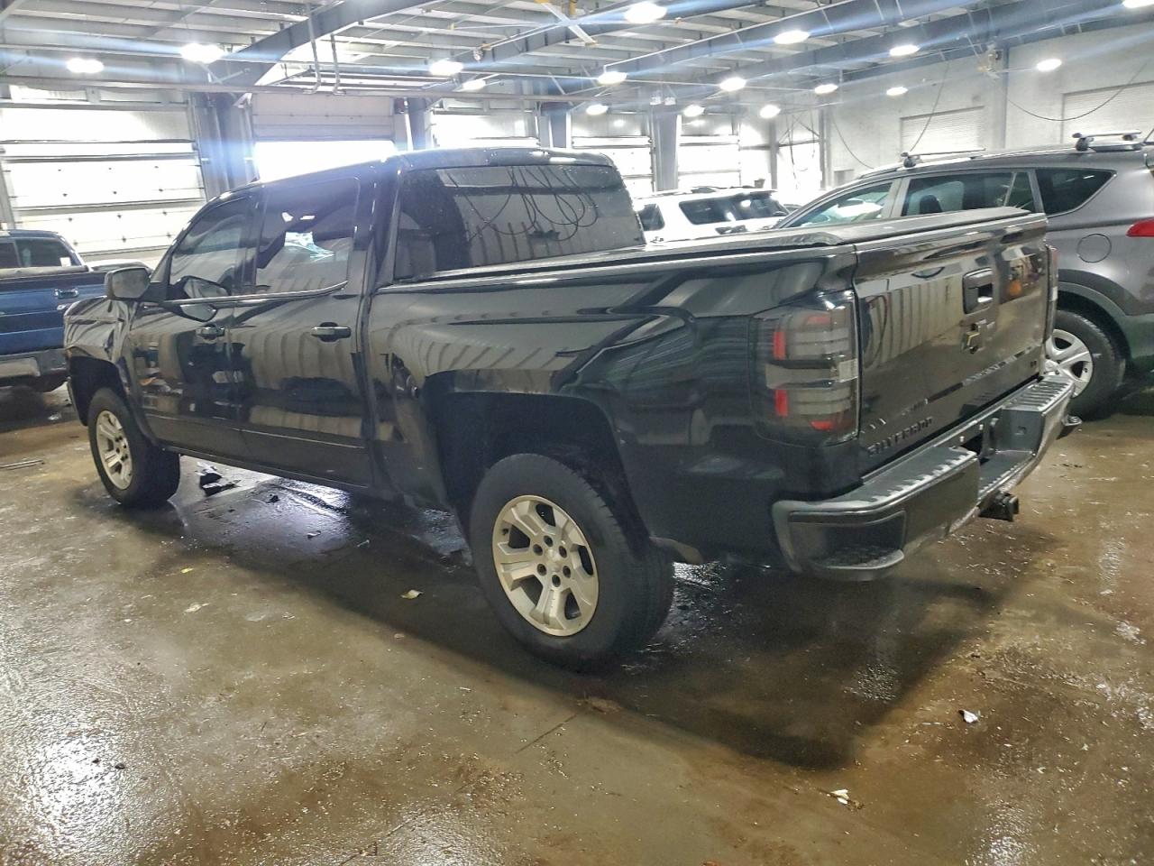 2017 CHEVROLET SILVERADO K1500 LT photo 4