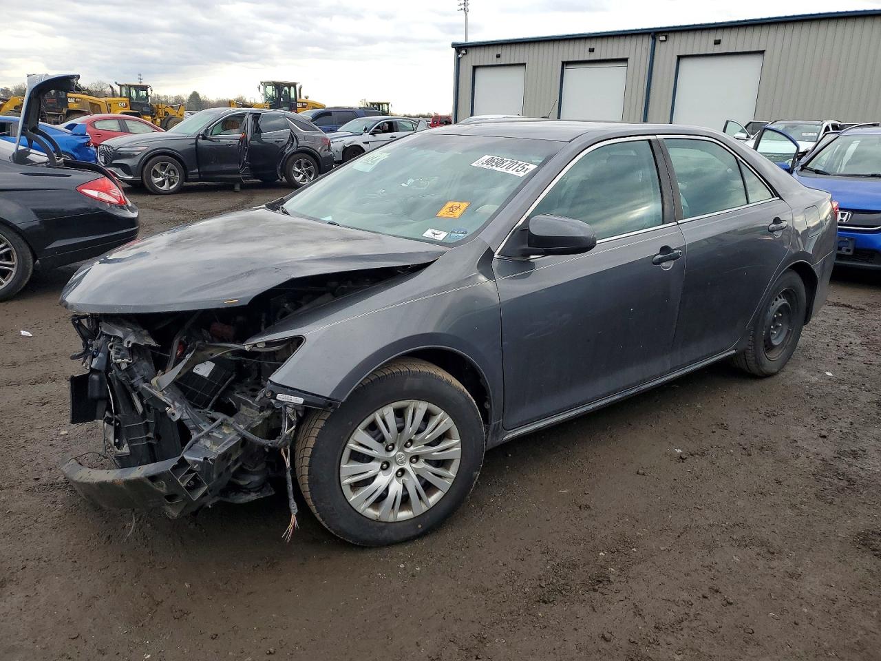 2014 TOYOTA CAMRY
