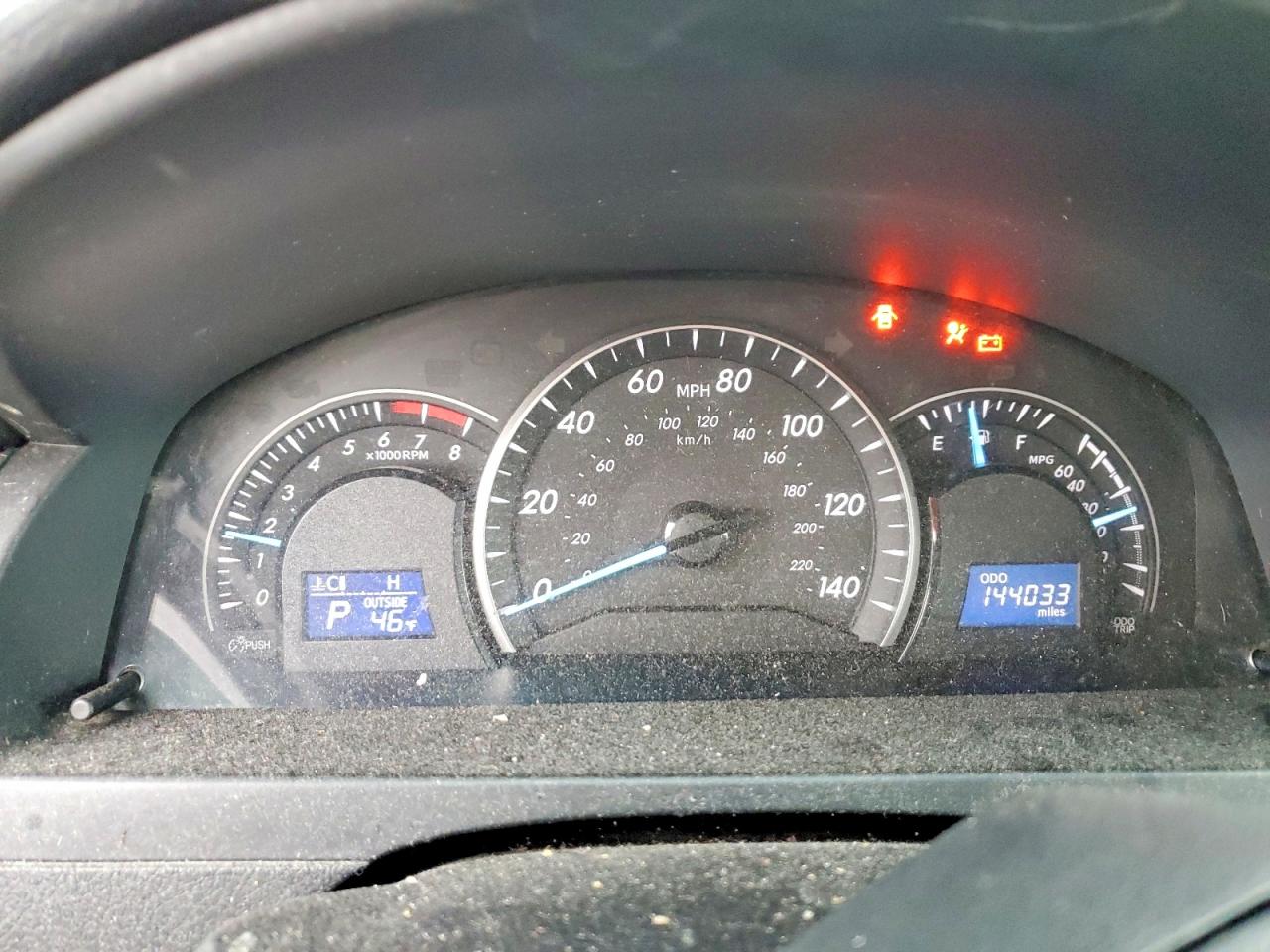 2014 TOYOTA CAMRY L photo 9