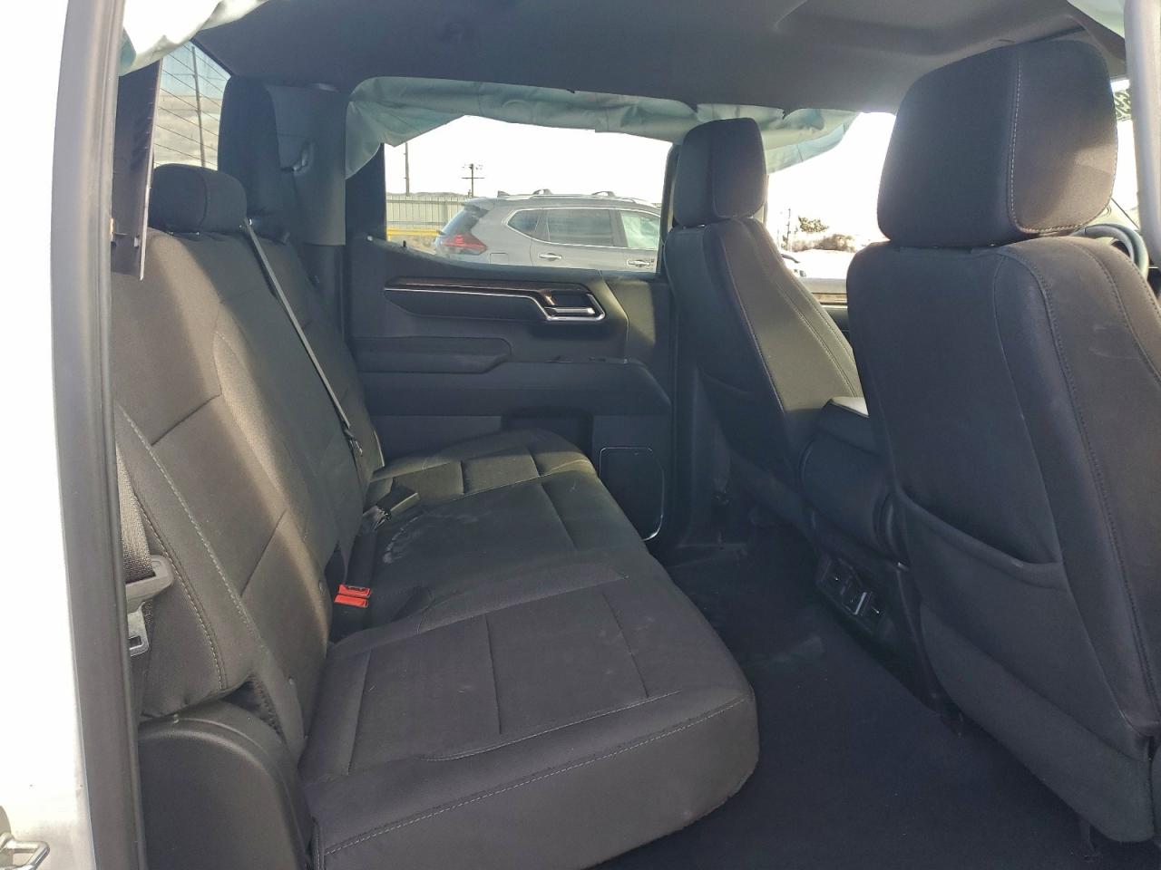 2025 CHEVROLET SILVERADO K1500 LT photo 10