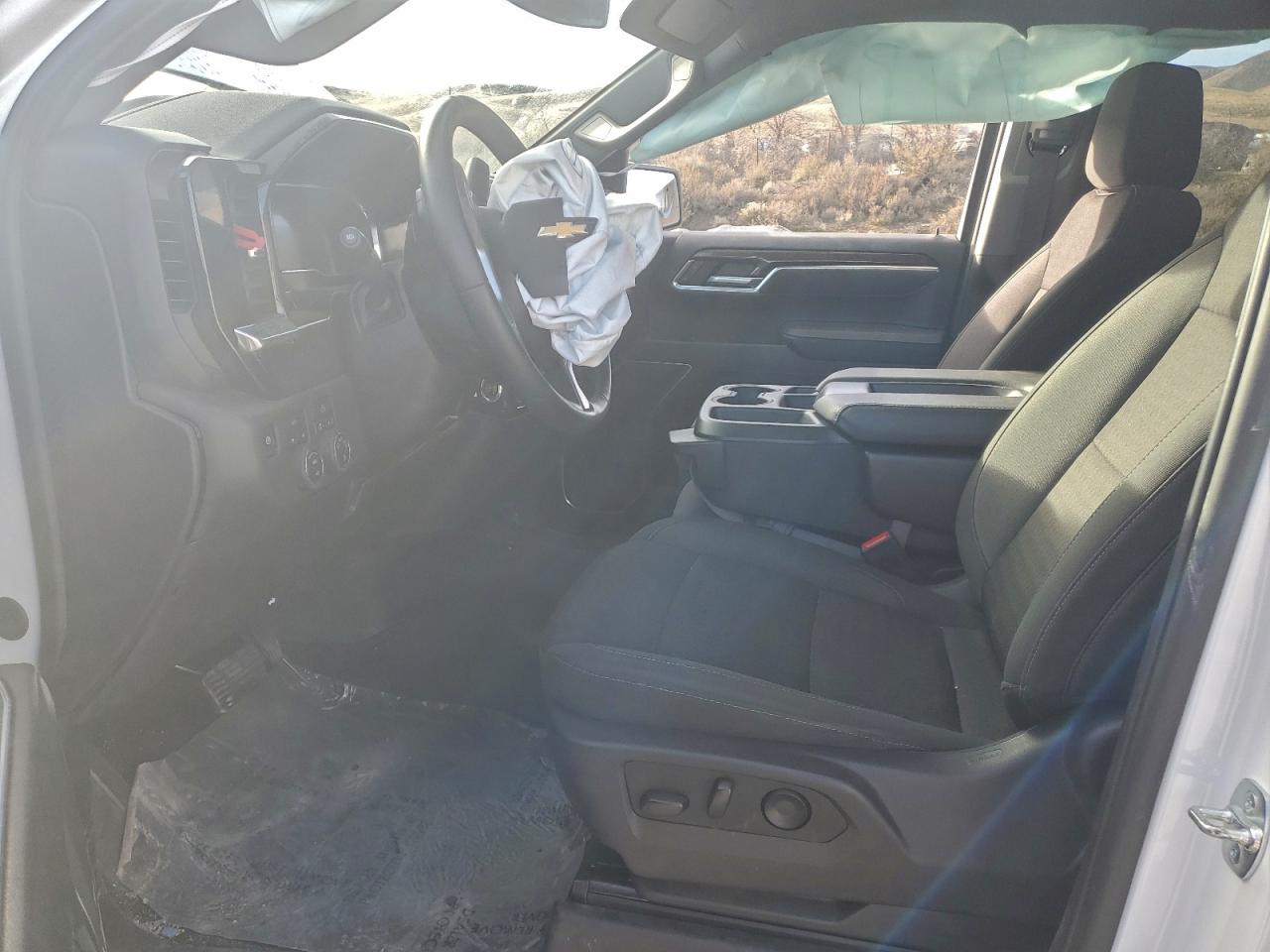 2025 CHEVROLET SILVERADO K1500 LT photo 7