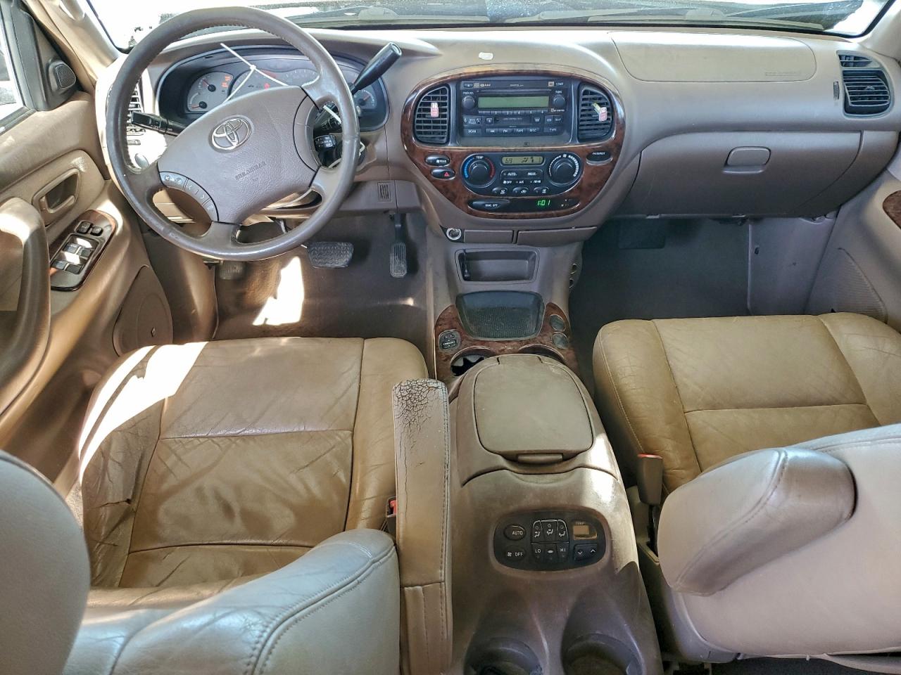 2004 TOYOTA SEQUOIA SR5 photo 8