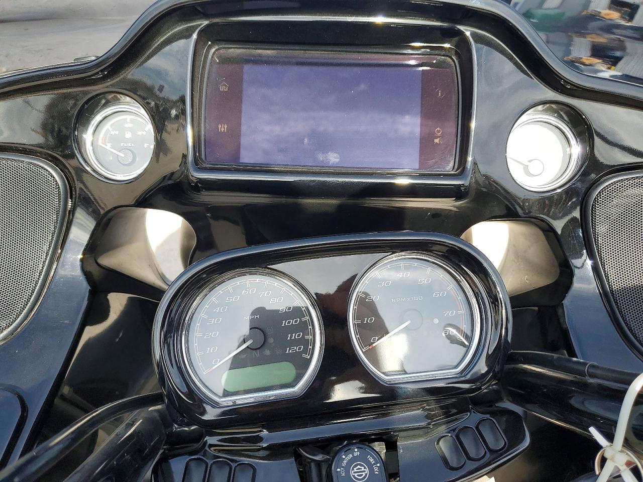2022 HARLEY-DAVIDSON FLTRXS photo 7