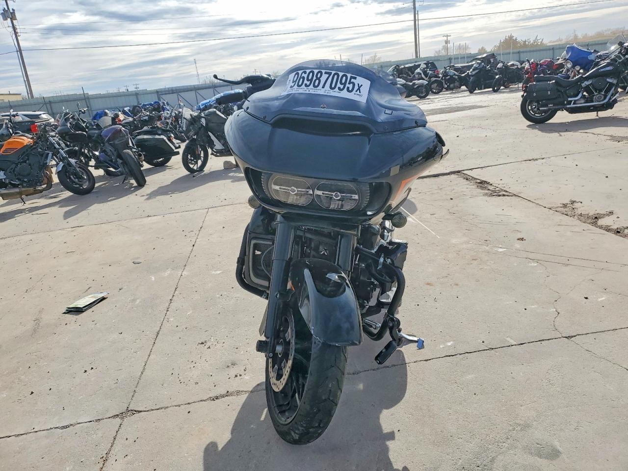 2022 HARLEY-DAVIDSON FLTRXS photo 2