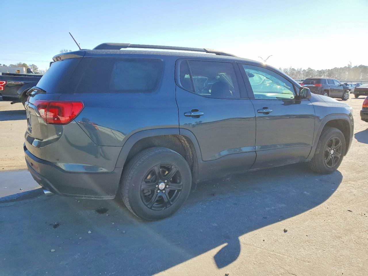 2019 GMC ACADIA ALL TERRAIN photo 3