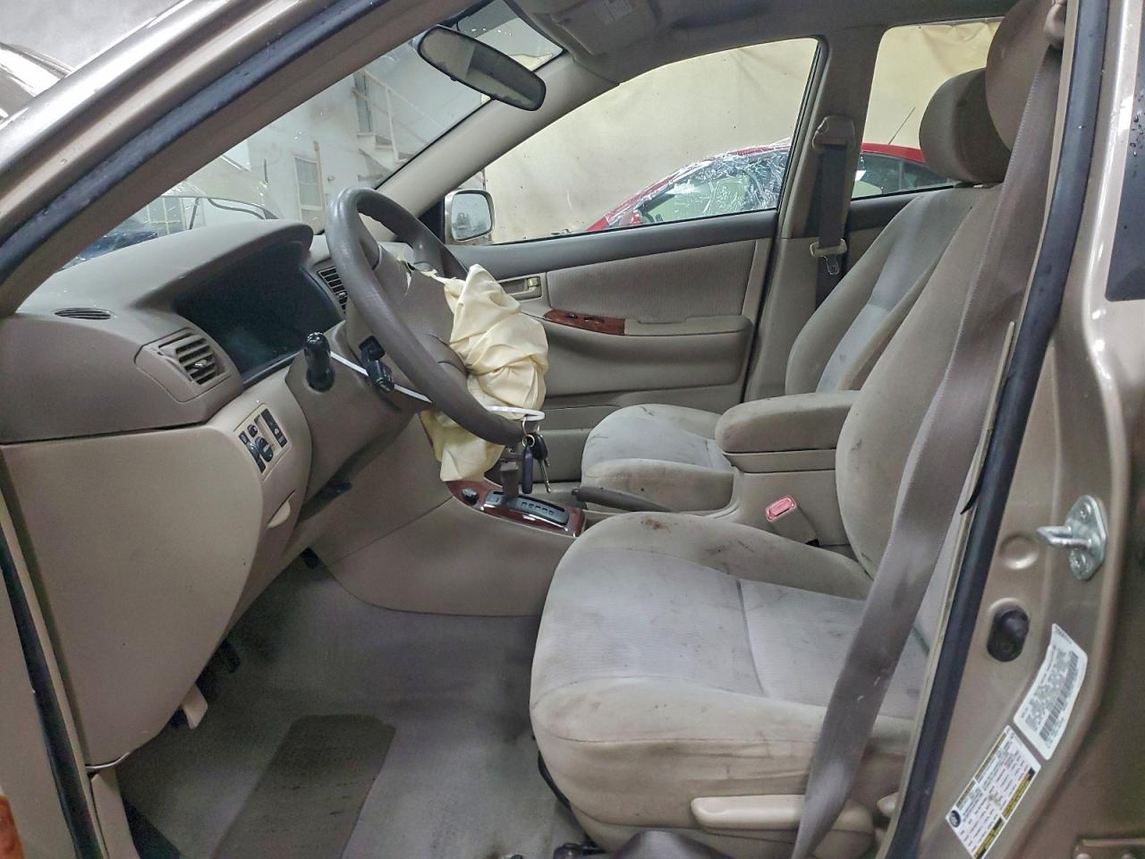 2006 TOYOTA COROLLA LE photo 13