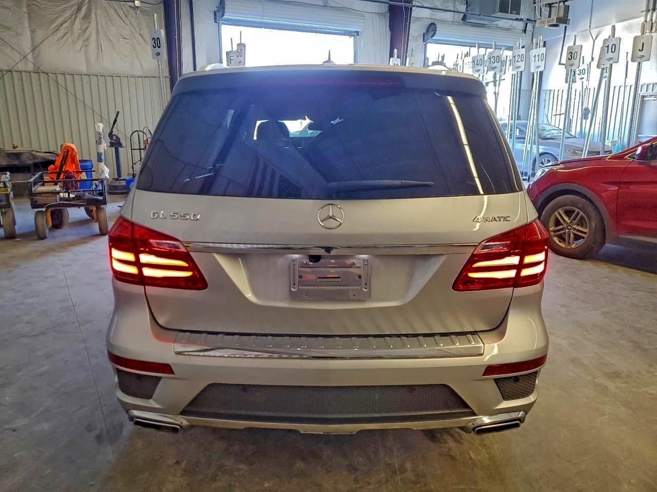 2014 MERCEDES-BENZ GL 550 4MATIC photo 11