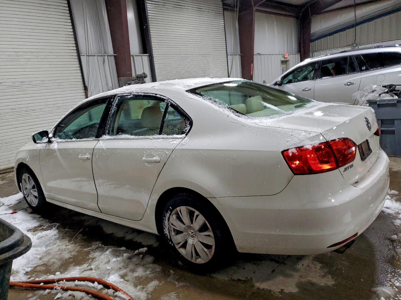 2013 VOLKSWAGEN JETTA SE photo 3